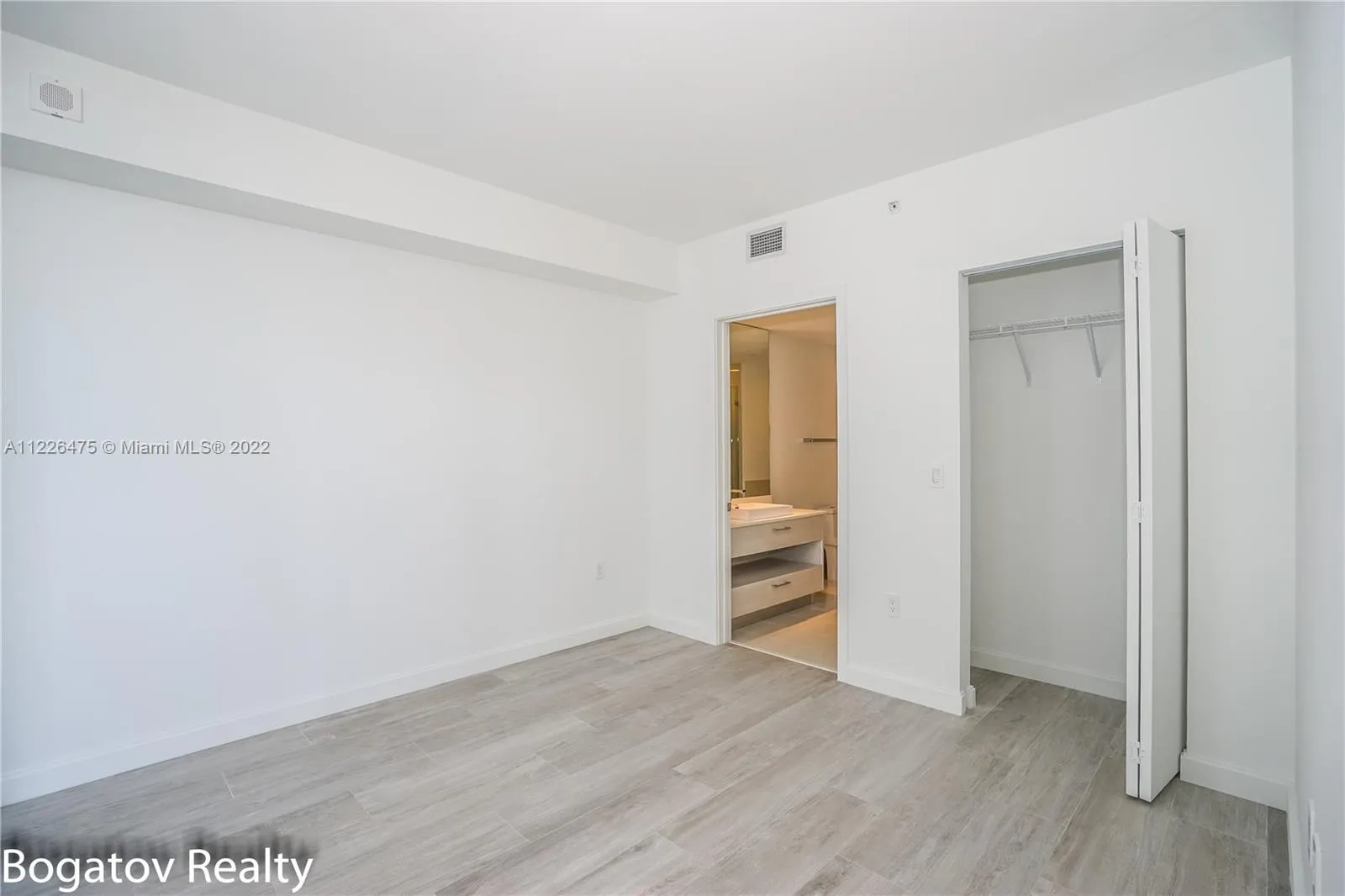 55 SW 9th ST # 2108, Miami FL 33130