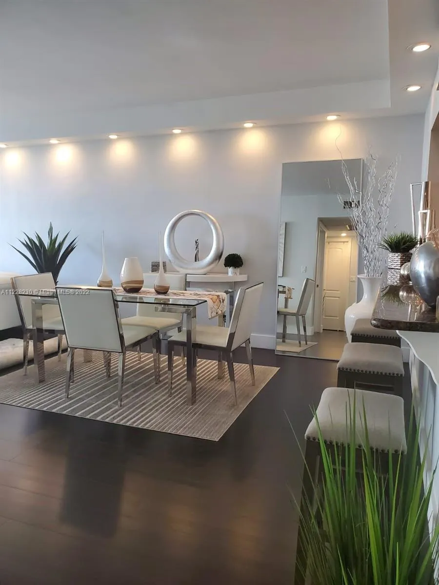 1 bedroom 1 bath for sale at 19380 Collins Ave # 7, Sunny Isles Beach FL 33160