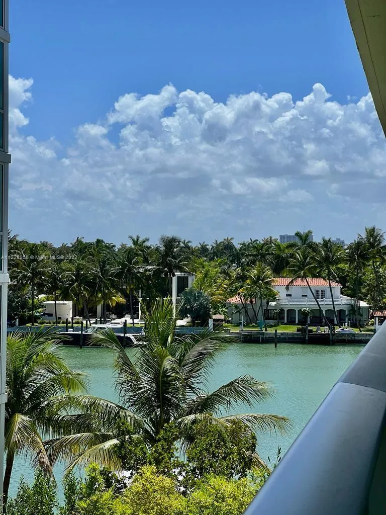 6620 Indian Creek Dr # 402, Miami Beach FL 33141