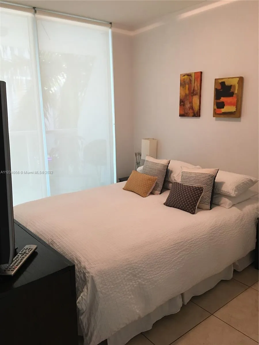 41 SE 5th St # 308, Miami FL 33131