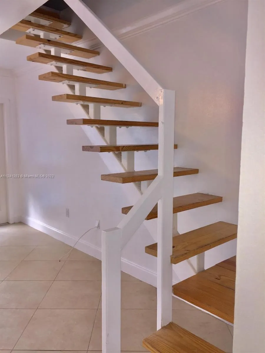 798 Crandon Blvd # 7C, Key Biscayne FL 33149