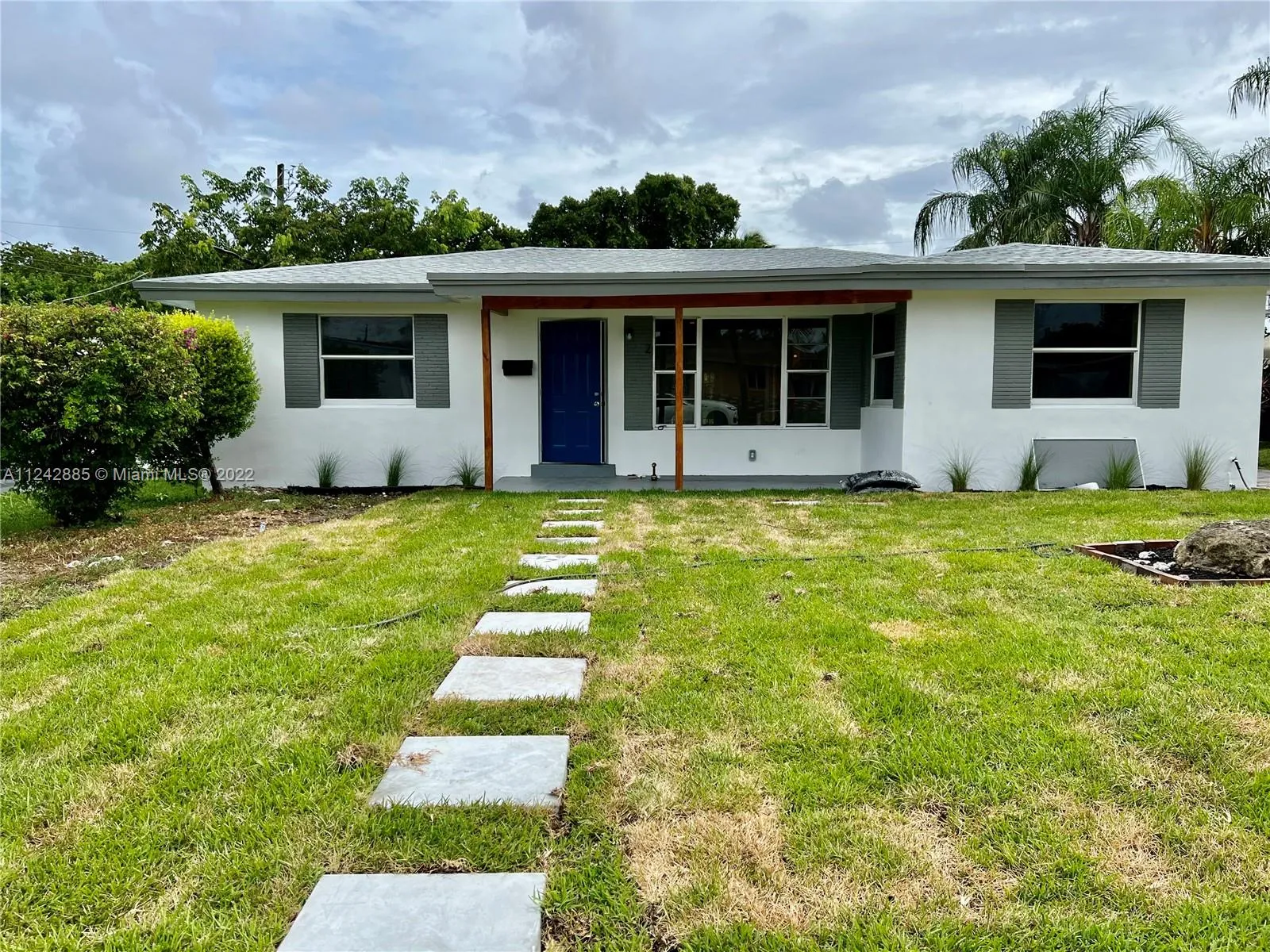 3 bedroom 2 bath for sale at 2612 Rodman St, Hollywood FL 33020