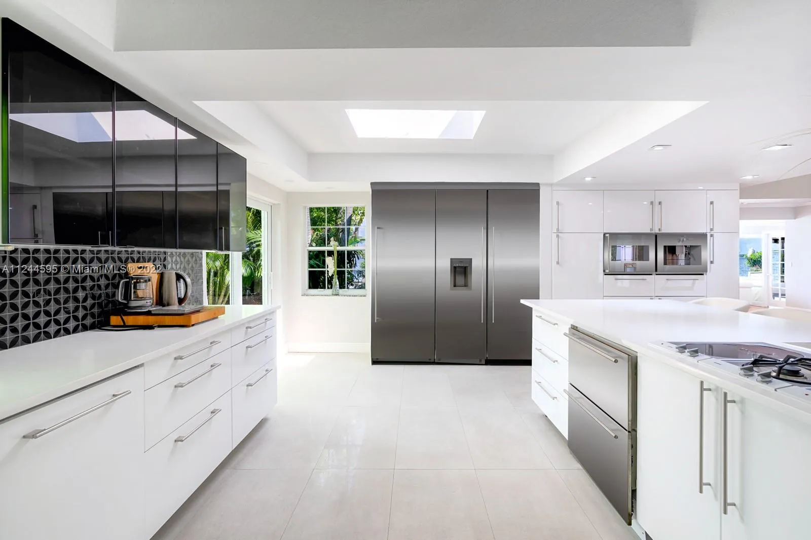 1265 N Biscayne Point Rd, Miami Beach FL 33141