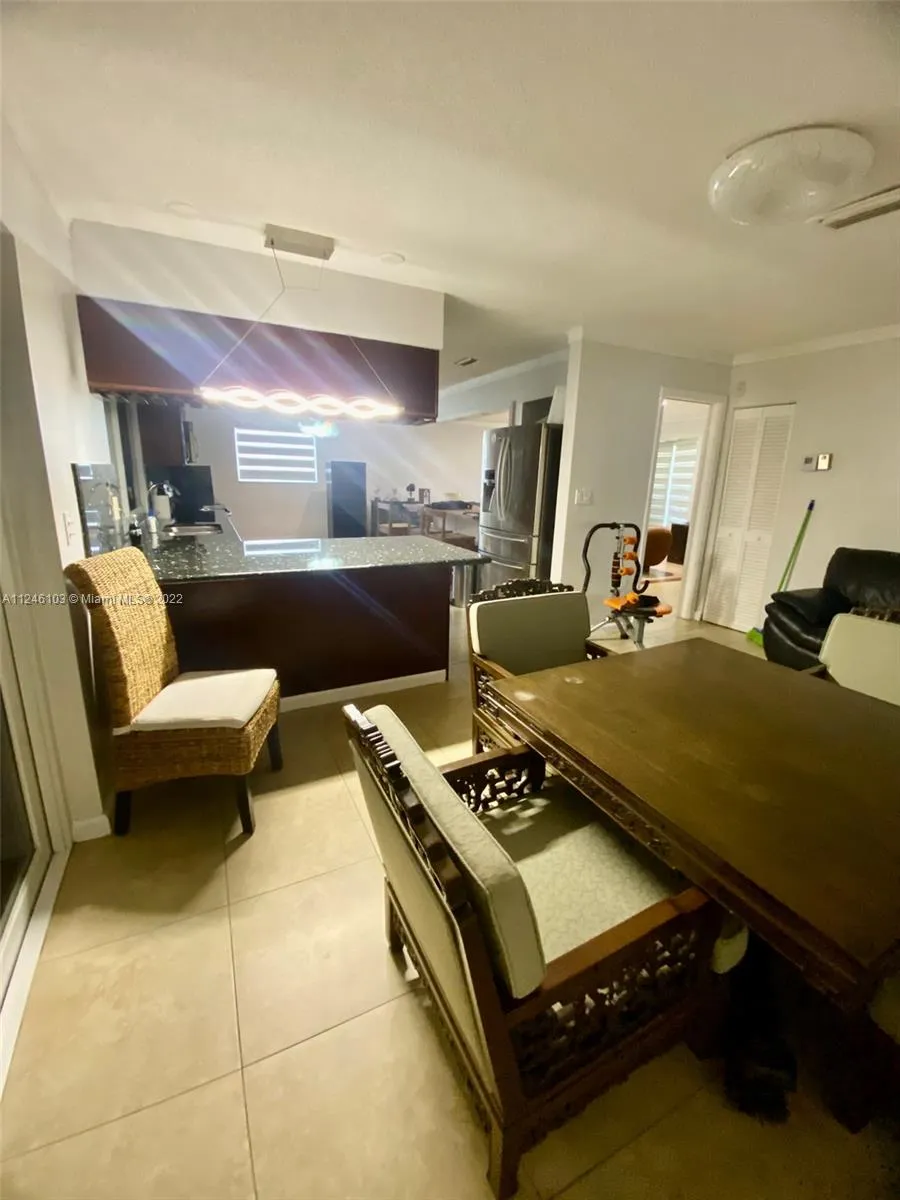 2210 N 54th Ave, Hollywood FL 33021