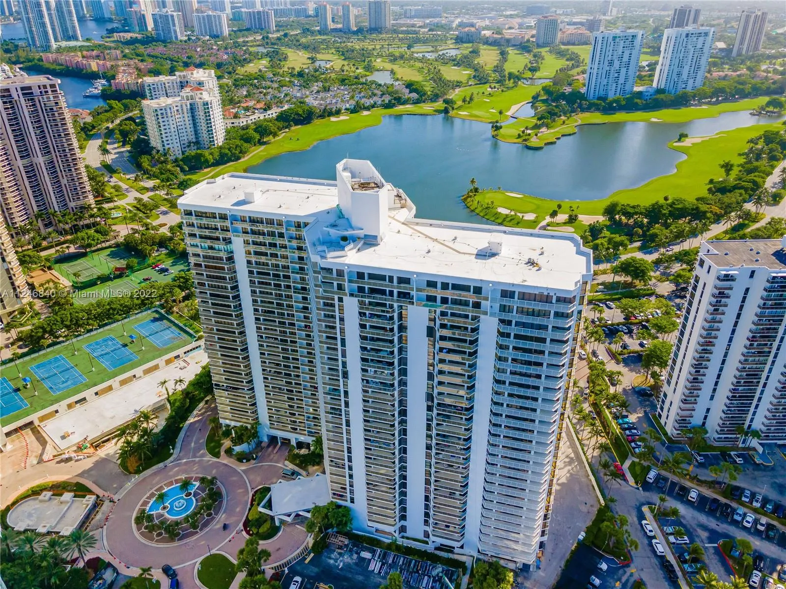 20281 E Country Club Dr # M3, Aventura FL 33180