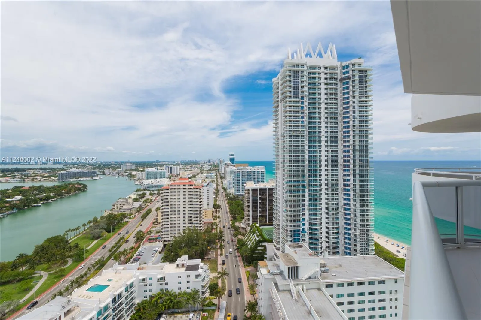 2 bedroom 2 bath for sale at 6301 Collins Ave # 3006, Miami Beach FL 33141