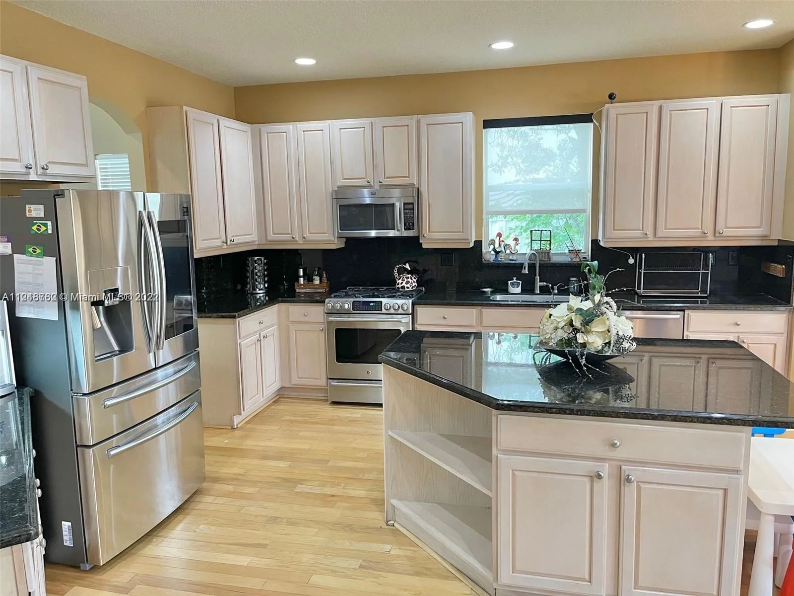 1104 NW 139th Ave, Pembroke Pines FL 33028