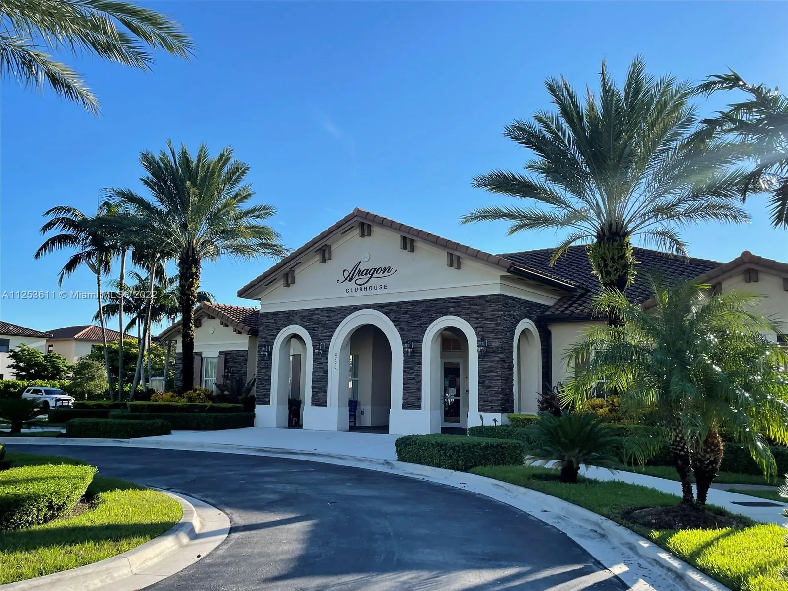 8894 W 34th Ave, Hialeah FL 33018