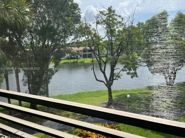 901 Colony Point Cir # 308, Pembroke Pines FL 33026