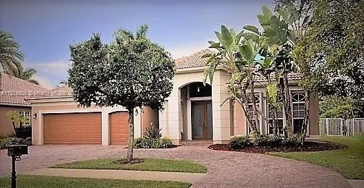 4 bedroom 4 bath for sale at 4023 W Lake Estates Dr, Davie FL 33328