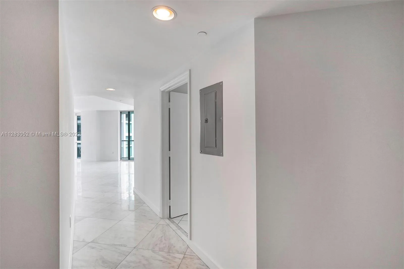 55 SE 6th St # 3401, Miami FL 33131