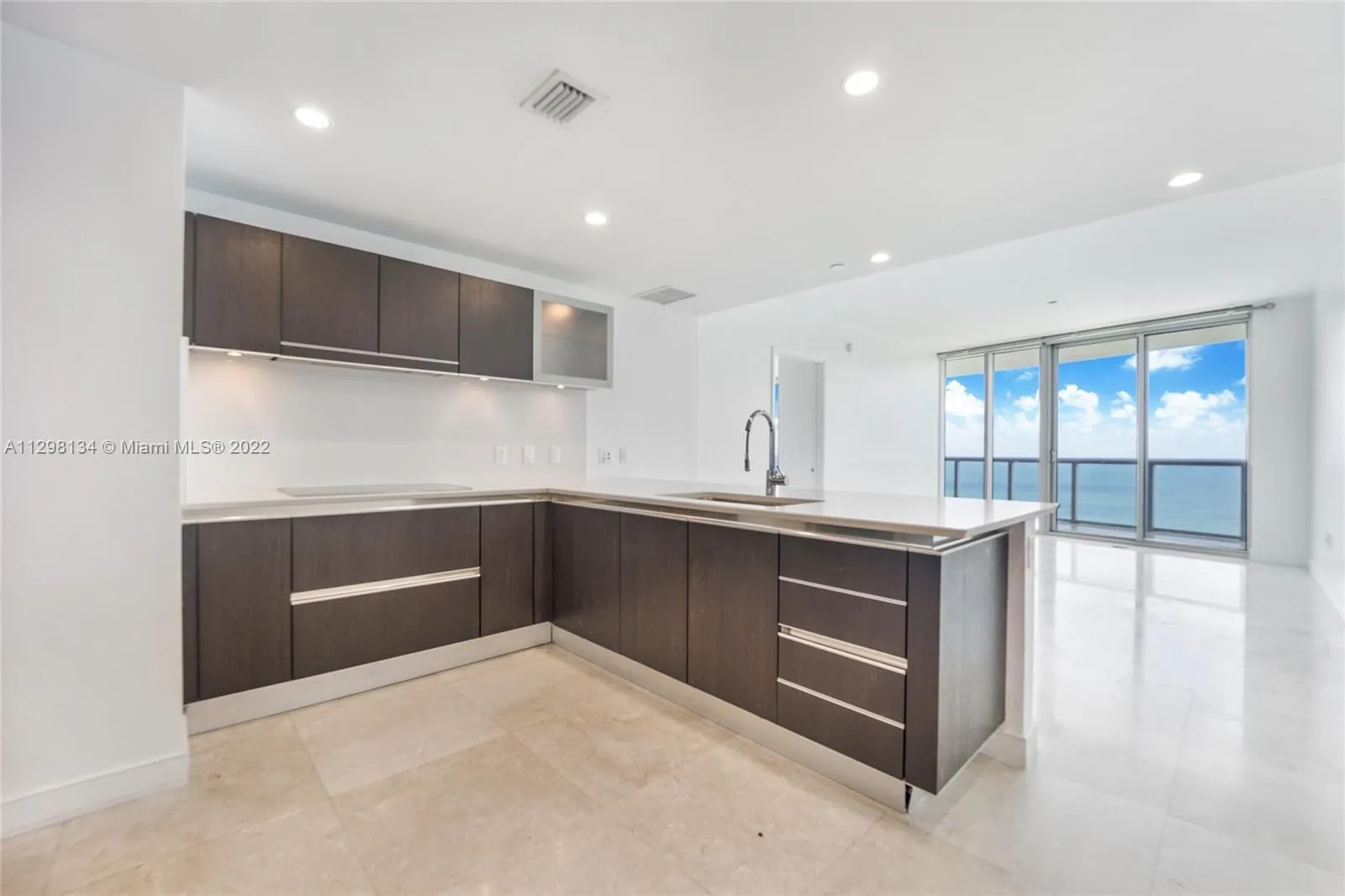 17001 Collins Ave # 1807, Sunny Isles Beach FL 33160