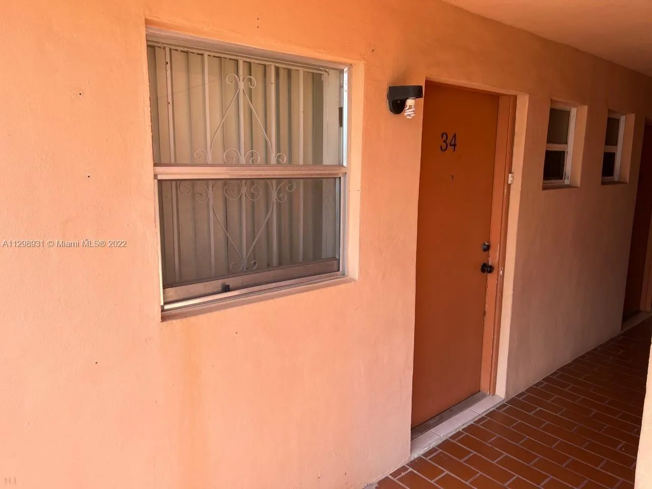 1100 W 35th St # 34, Hialeah FL 33012