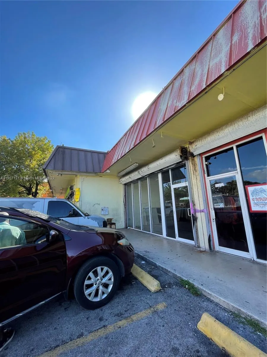 5600 NE 2nd Ave, Miami FL 33137