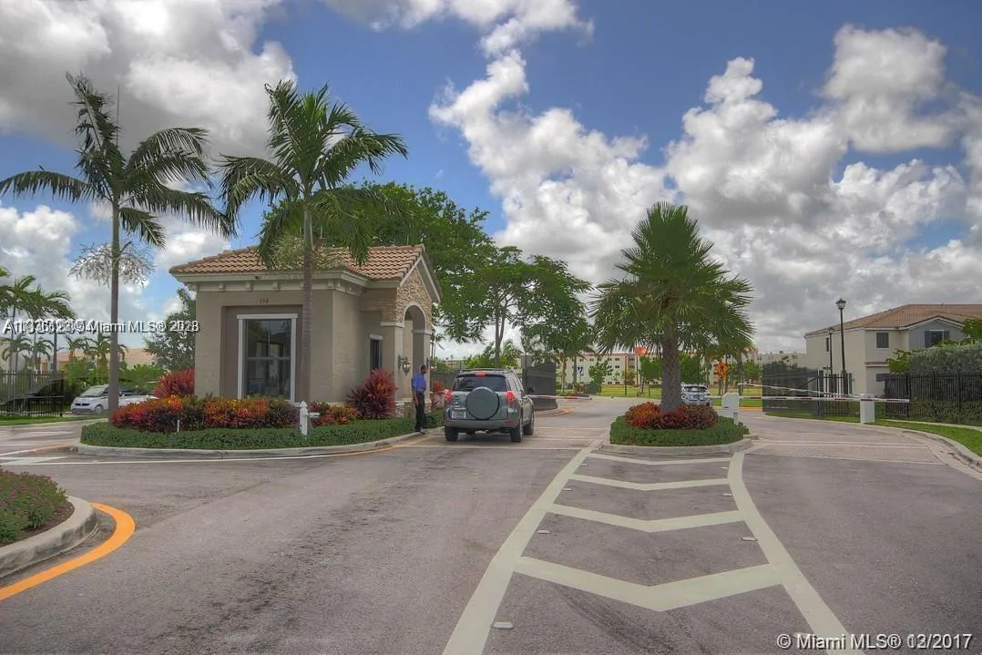 748 NE 191st Ter # 748, Miami FL 33179