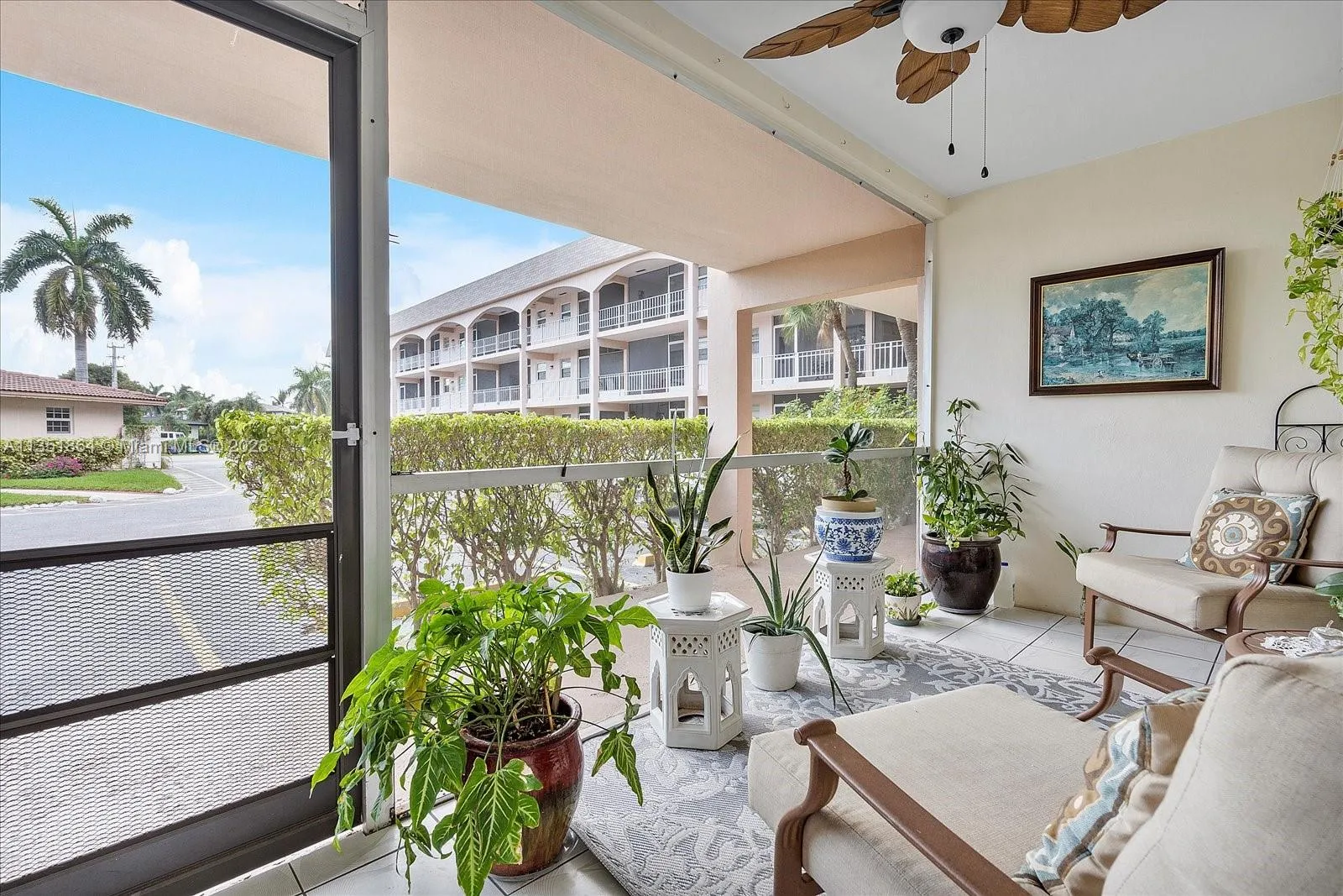 501 Blue Heron Dr # A, Hallandale Beach FL 33009