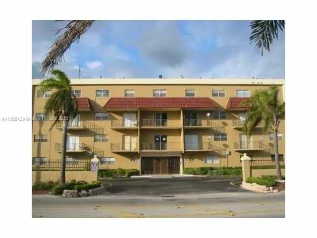 1 bedroom 1 bath for sale at 5100 SW 41st St, Pembroke Park FL 33023