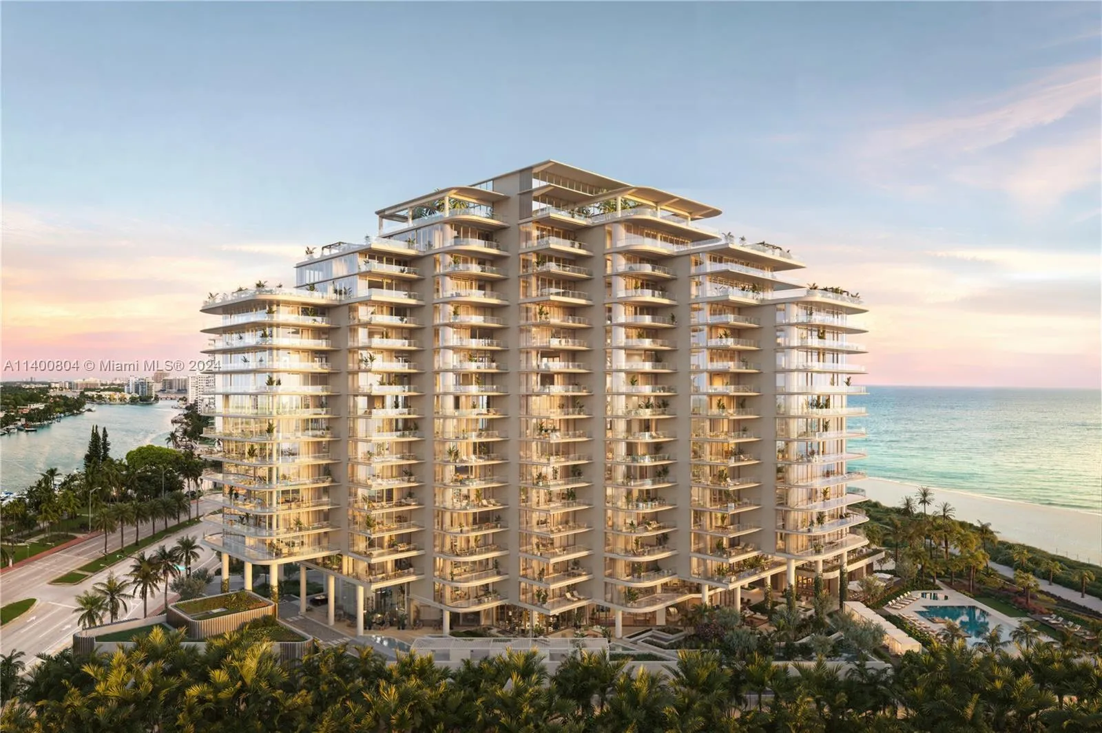 4 bedroom 5 bath for sale at 5333 Collins Ave # 906, Miami Beach FL 33140