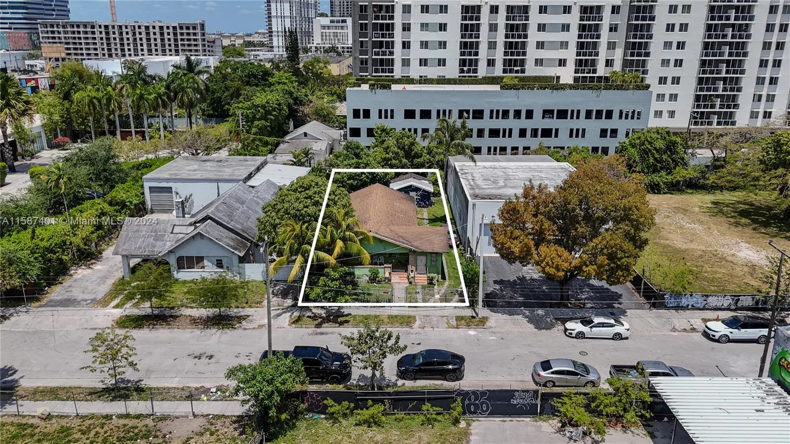 for sale at 133 NE 24th St, Miami FL 33137