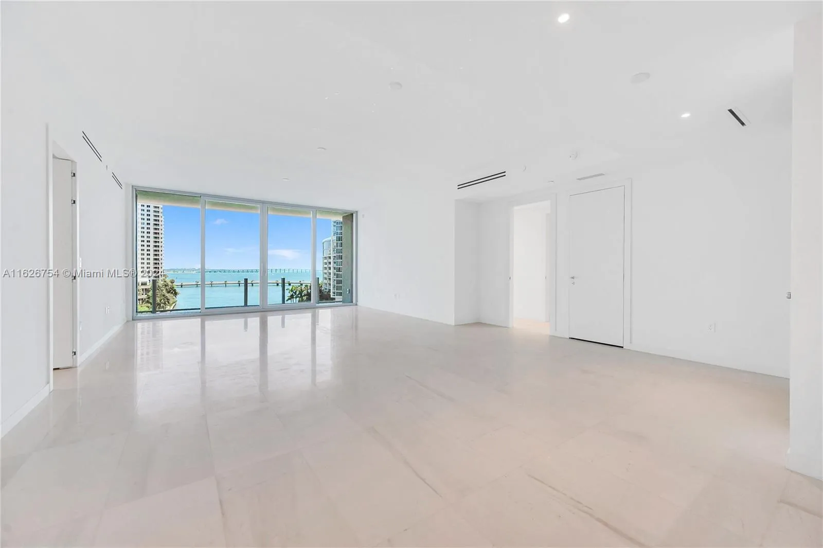 300 Biscayne Blvd Way # 703, Miami FL 33131