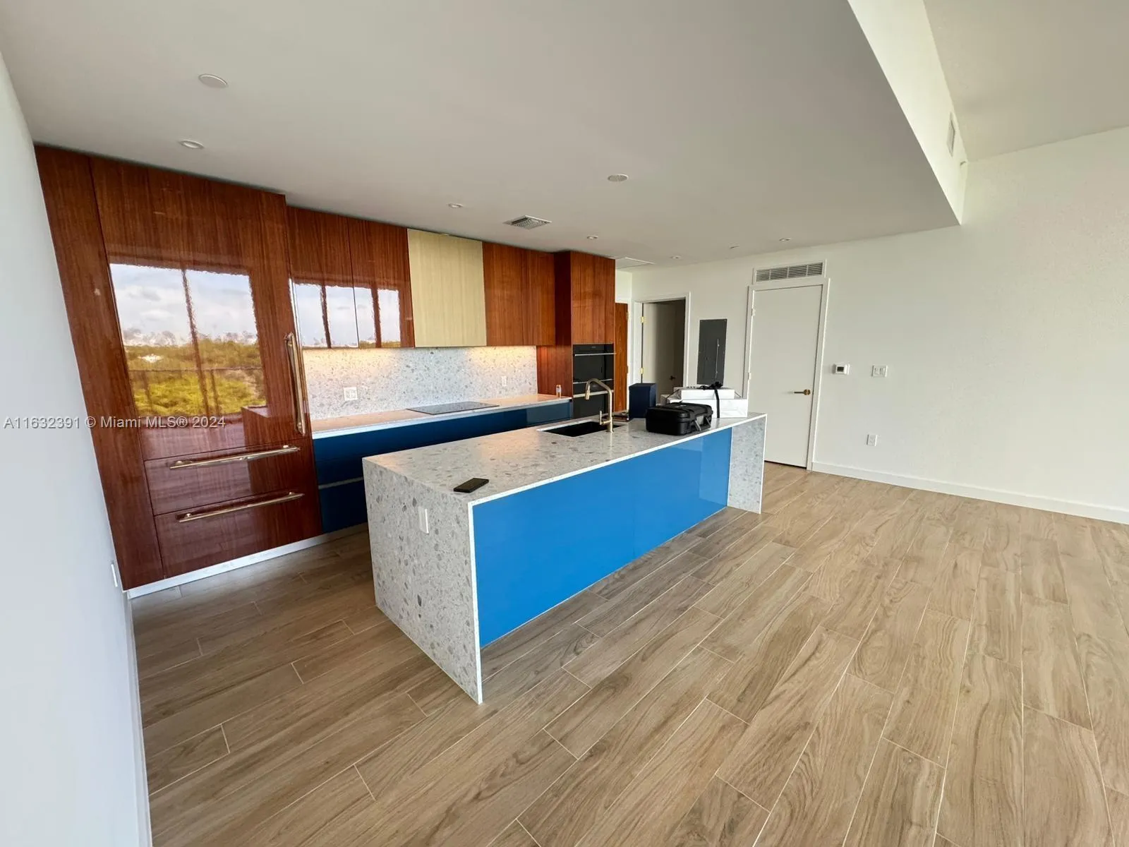 2678 Tigertail Ave # B, Miami FL 33133