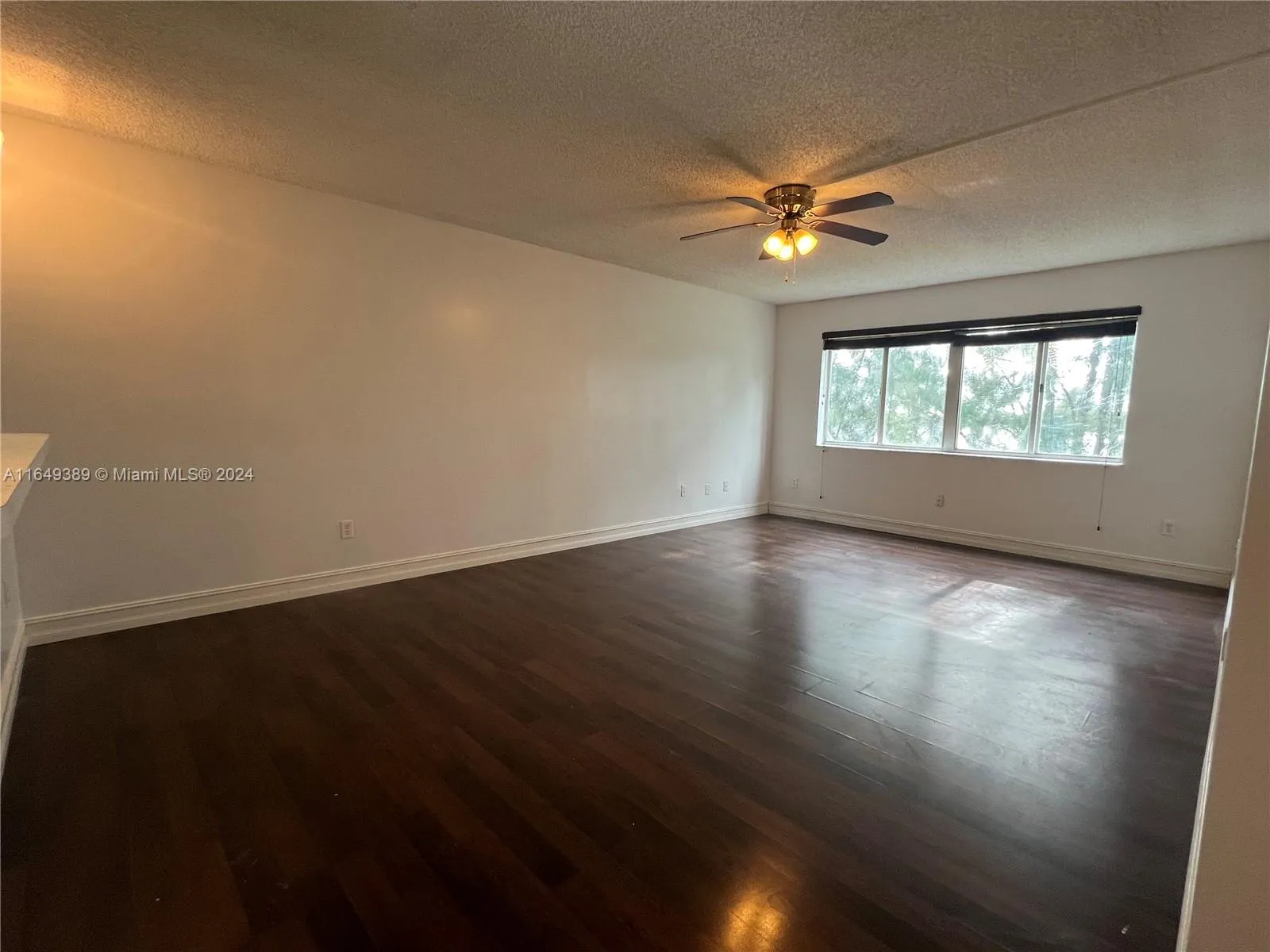 14820 Naranja Lakes Blvd, Homestead FL 33032