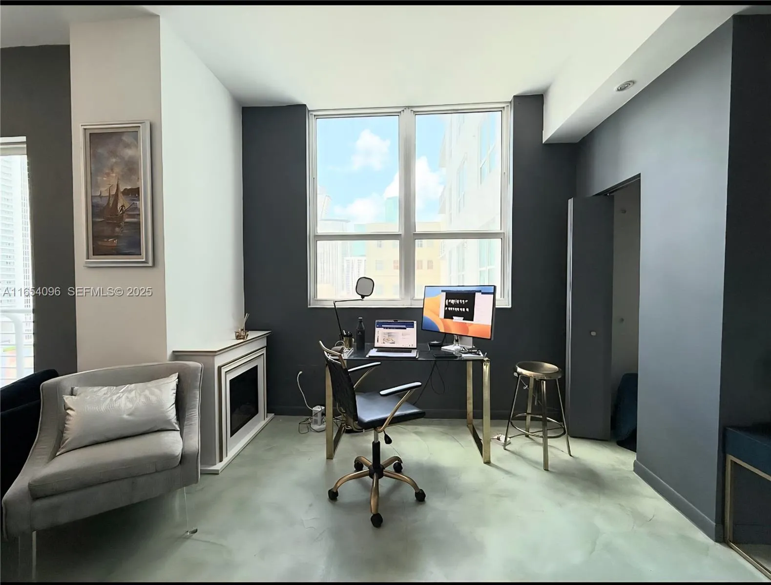 133 NE 2nd Ave # 1808, Miami FL 33132