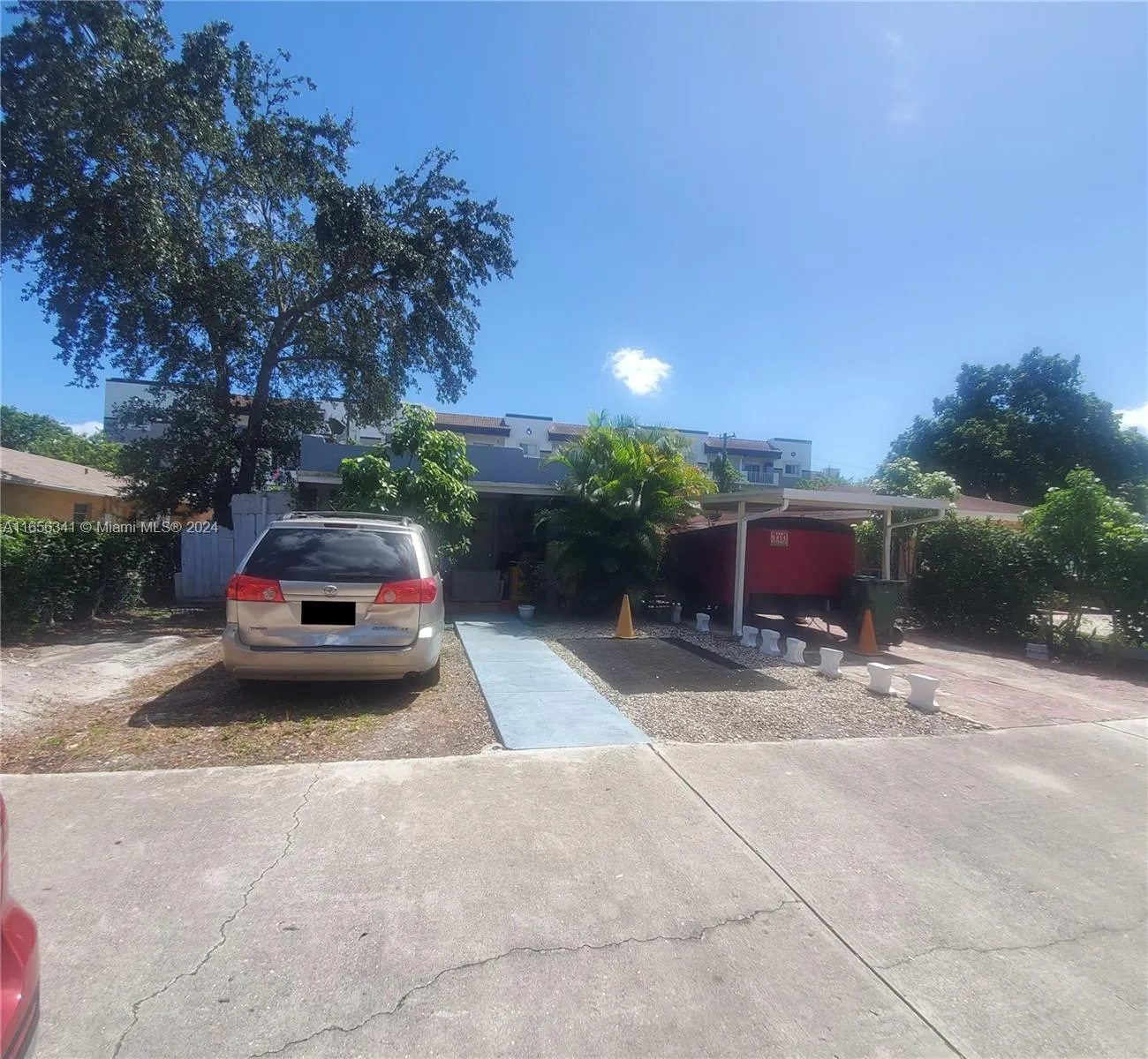 158 E 4th St, Hialeah FL 33010