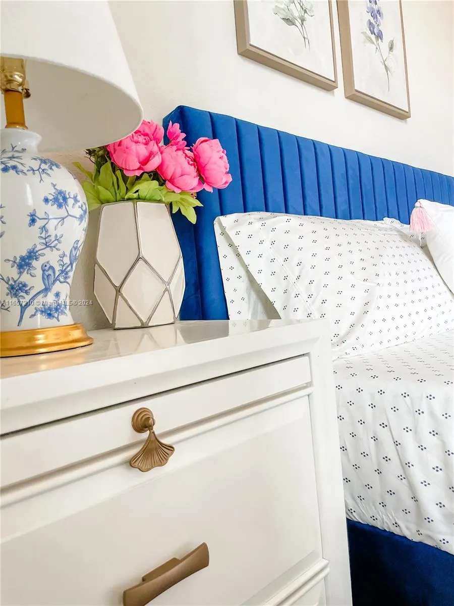 5100 Eucalyptus Dr # 2, Hollywood FL 33021