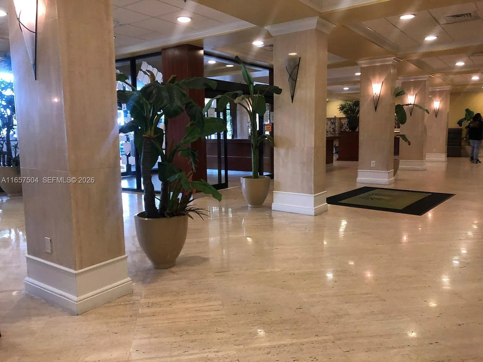 1 bedroom 1 bath for sale at 400 Kings Point Dr # 328, Sunny Isles Beach FL 33160