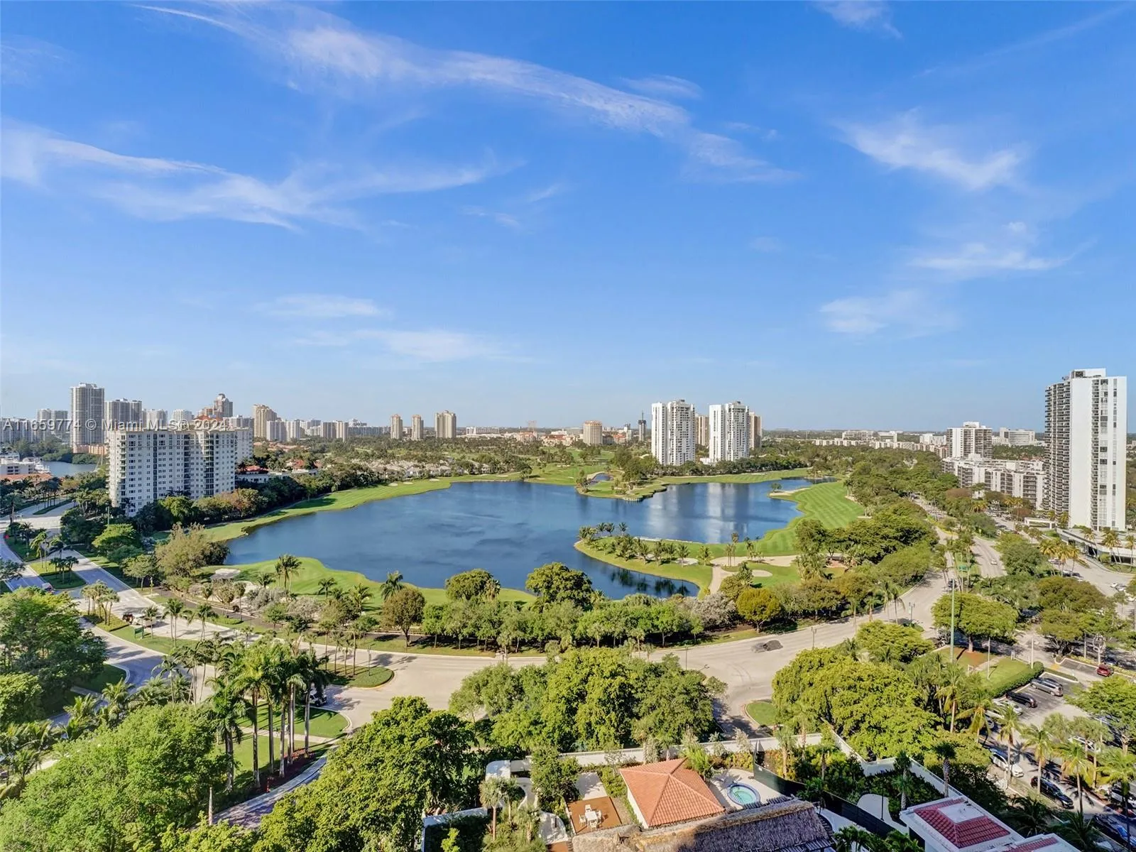 2 bedroom 2 bath for sale at 20281 E Country Club Dr # 1609, Aventura FL 33180