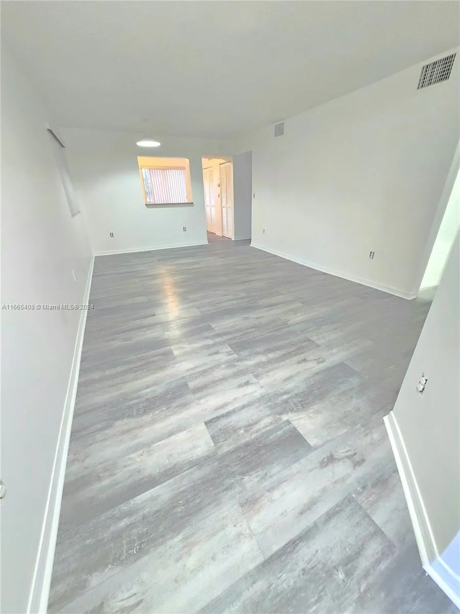 7205 NW 173rd Dr # 6, Hialeah FL 33015