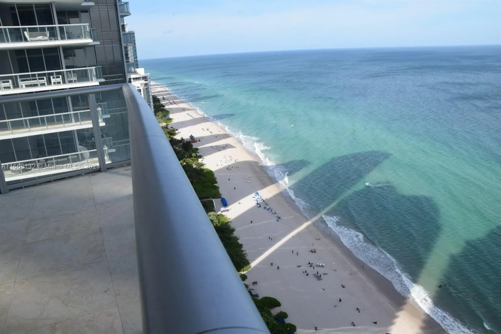 4 bedroom 4 bath for sale at 17001 Collins Ave # 3208, Sunny Isles Beach FL 33160