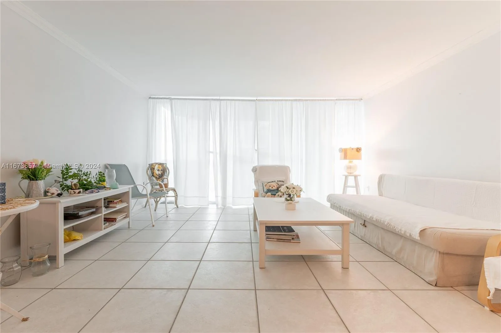 18071 Biscayne Blvd # 303, Aventura FL 33160