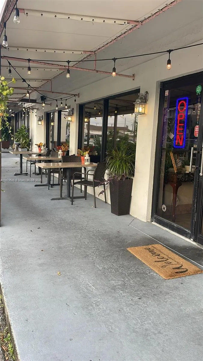 4300 N Federal hwy, Fort Lauderdale FL 33308