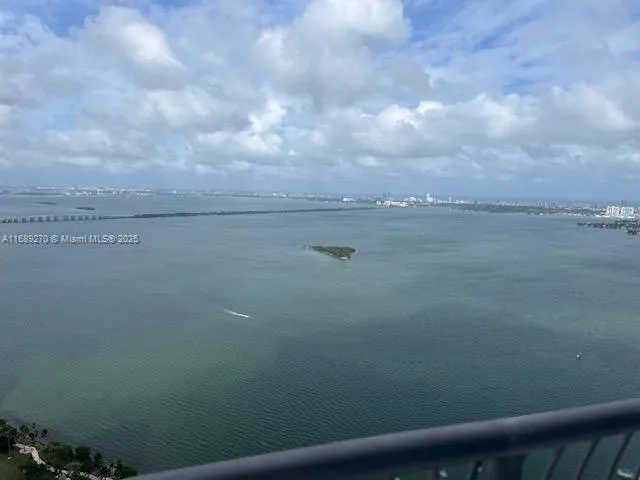 1750 N Bayshore Dr, Miami FL 33132