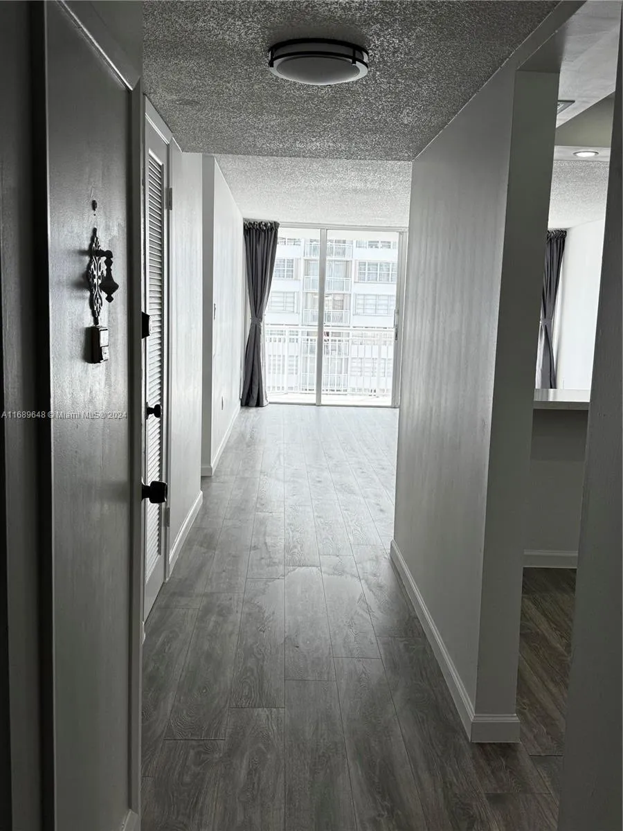 18051 Biscayne Blvd # 1003, Aventura FL 33160