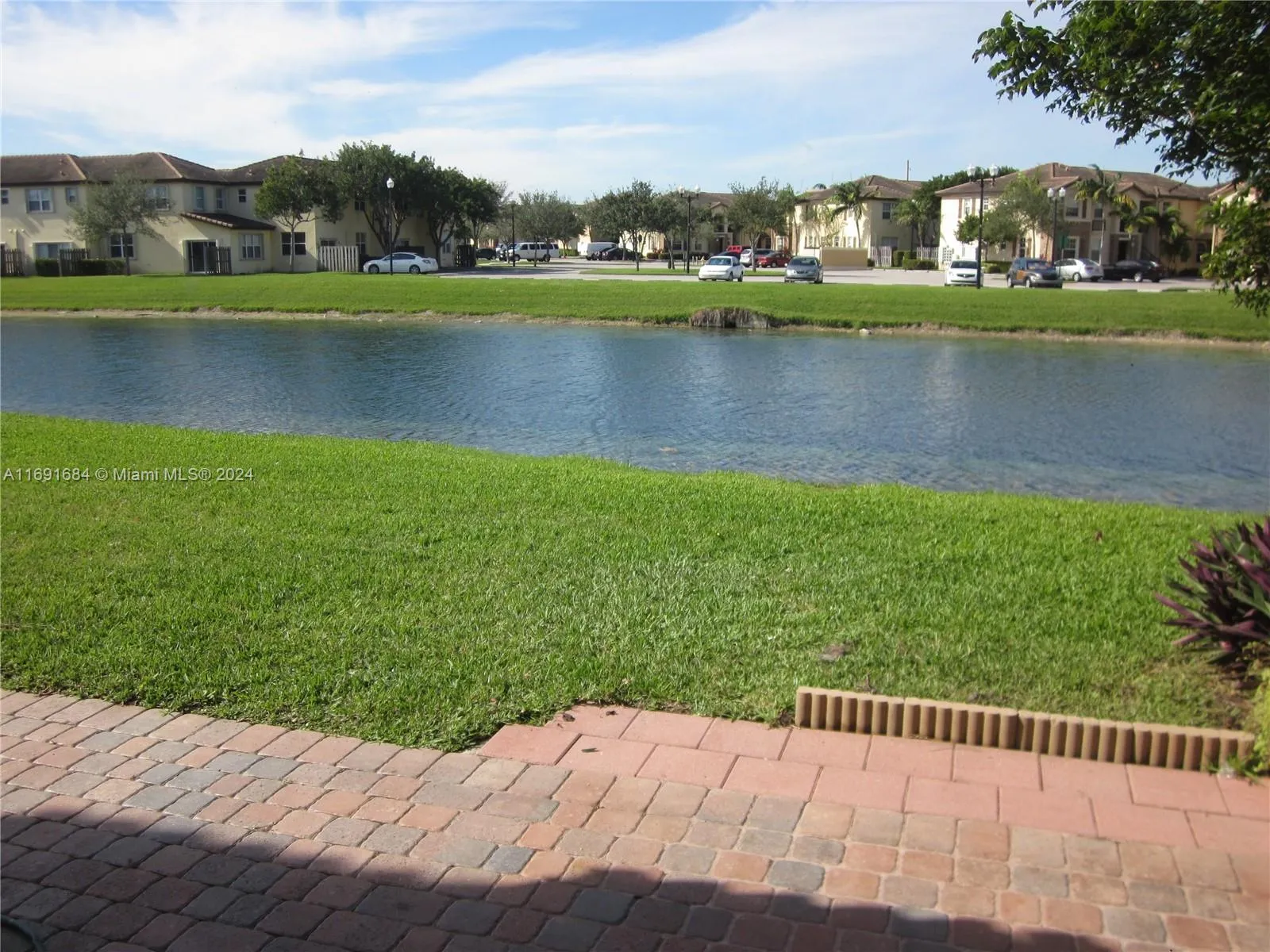 1780 NE 35th Ave, Homestead FL 33033