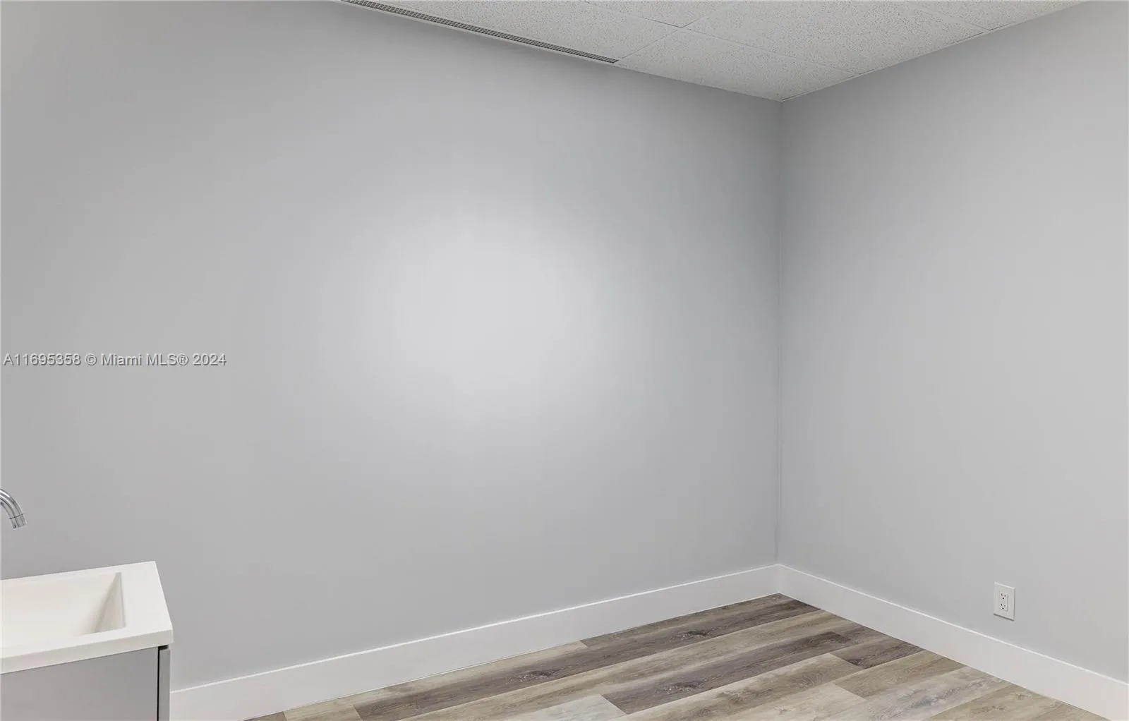 2500 E Hallandale Beach Blvd, Hallandale Beach FL 33009