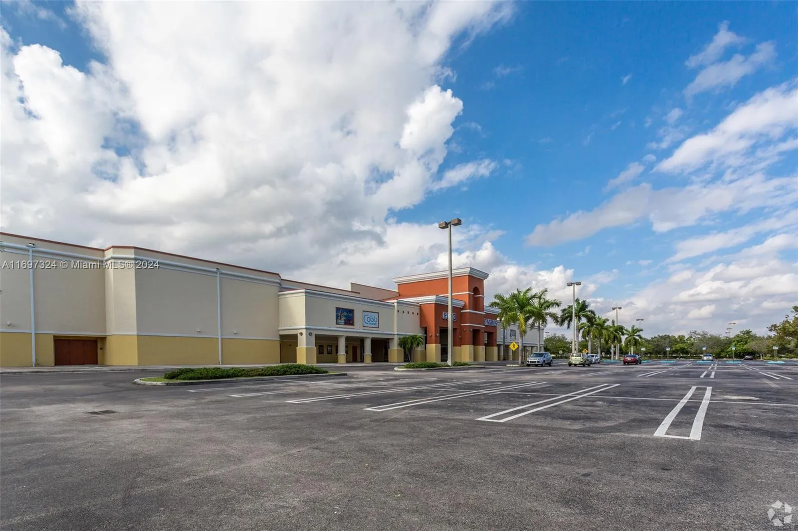 17355 NW 59th Ave, Hialeah FL 33015