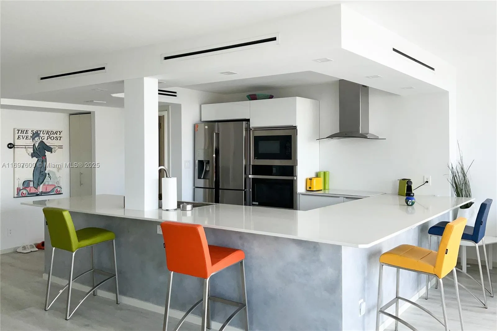 800 Parkview Dr # 708, Hallandale Beach FL 33009