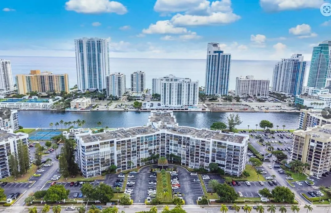 1 bedroom 1 bath for sale at 800 Parkview Dr # 527, Hallandale Beach FL 33009