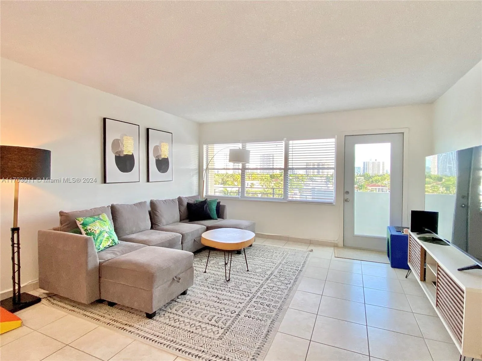 401 Golden Isles Dr # 505, Hallandale Beach FL 33009