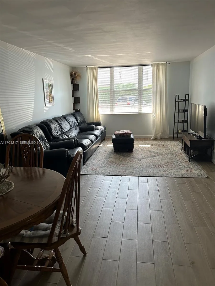 1913 S OCEAN DR # 129, Hallandale Beach FL 33009