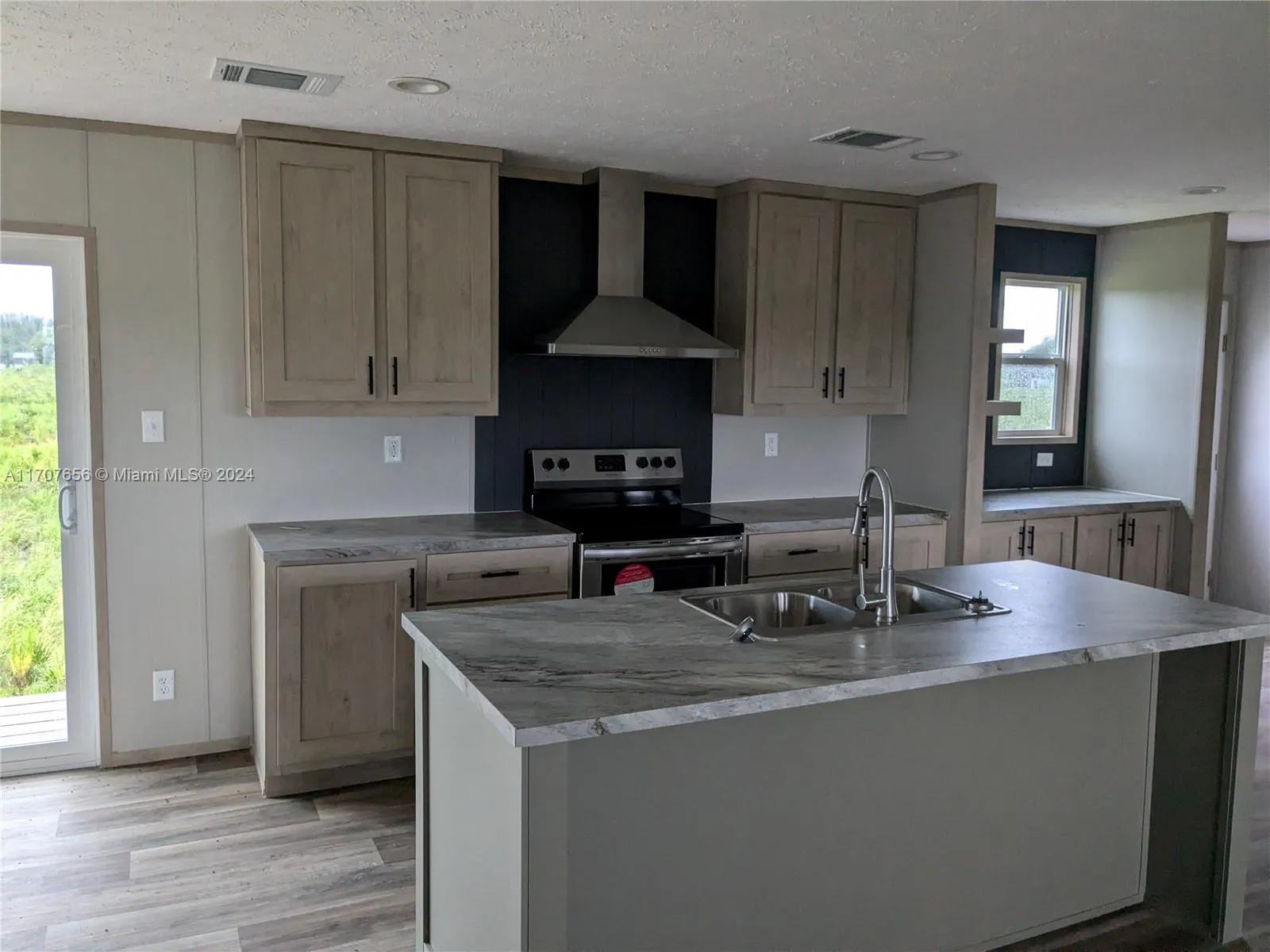 18184 NW 296, Okeechobee FL 34972