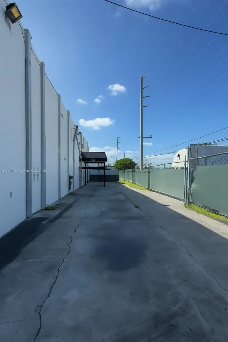 4201 NW 37th Ct # 3728, Hialeah FL 33142