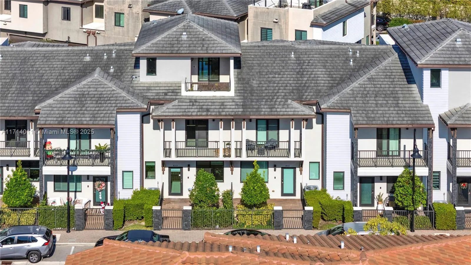 4 bedroom 2 bath for sale at 8315 NW 49th St # 8315, Doral FL 33166