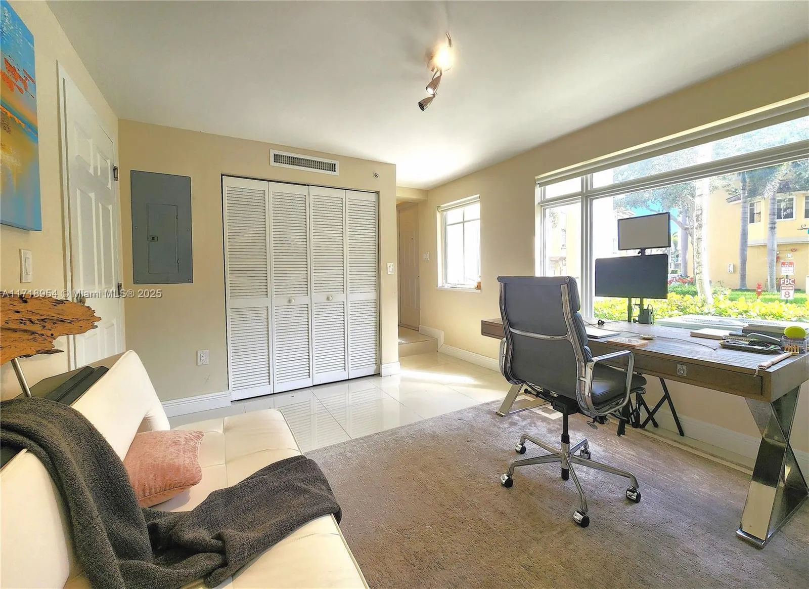 2743 NE 184th Way, Aventura FL 33160