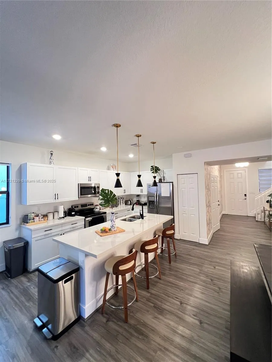 3423 W 110th St, Hialeah FL 33018