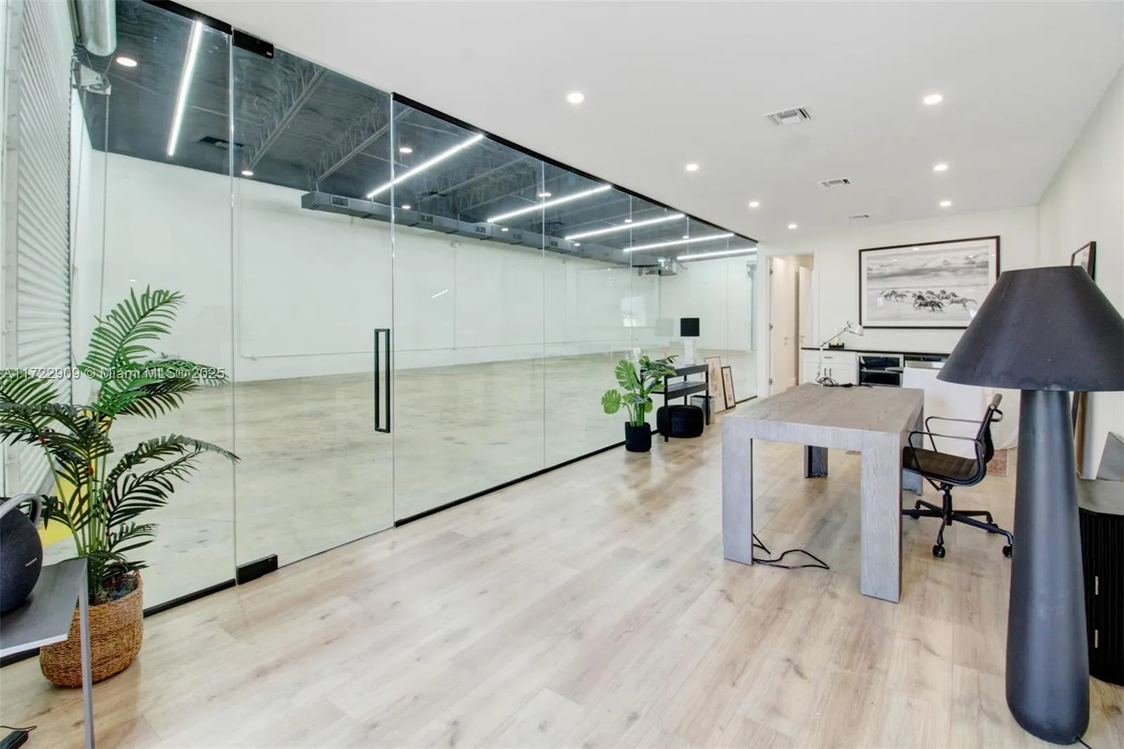 S Dixie Hwy E, Pompano Beach FL 33060